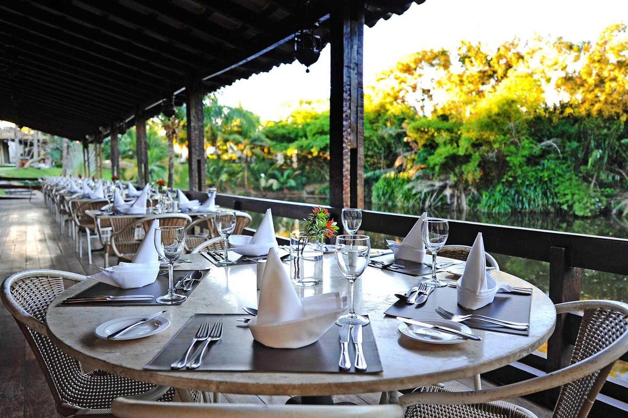 Hotel Deville Prime Salvador Exteriér fotografie The restaurant at the hotel