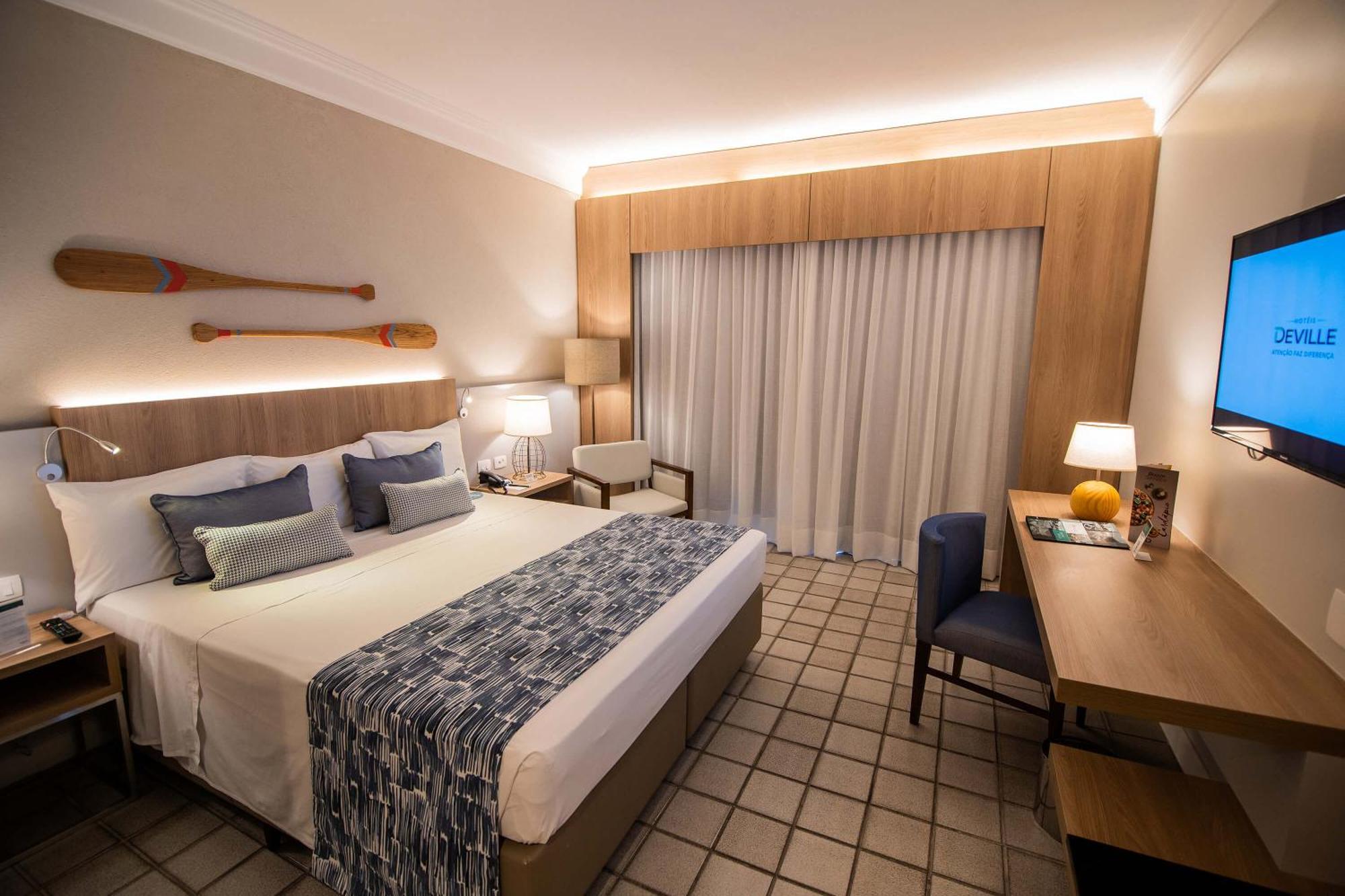 Hotel Deville Prime Salvador Exteriér fotografie A room at the hotel