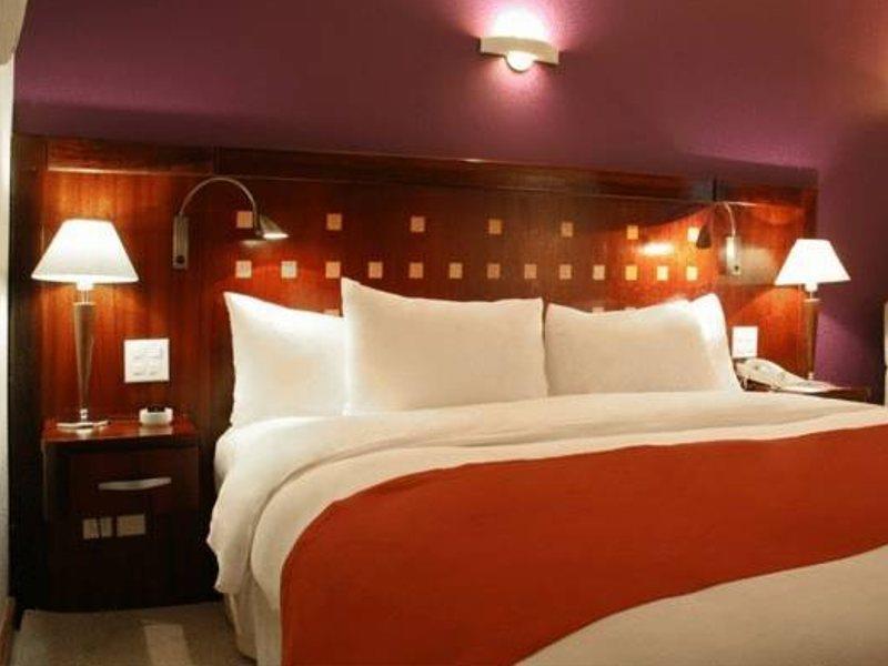 Hotel Deville Prime Salvador Exteriér fotografie A typical room at the hotel