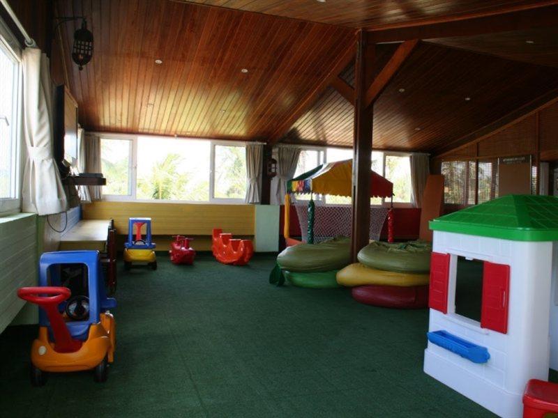 Hotel Deville Prime Salvador Exteriér fotografie The interior of the playroom